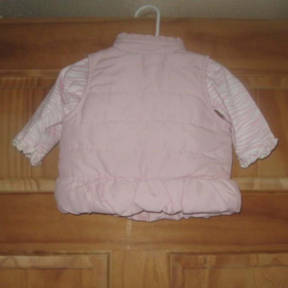 5/$30 Girls Baby Q Pink and White Matching Long Sleeve Shirt & Vest - Picture 2 of 4